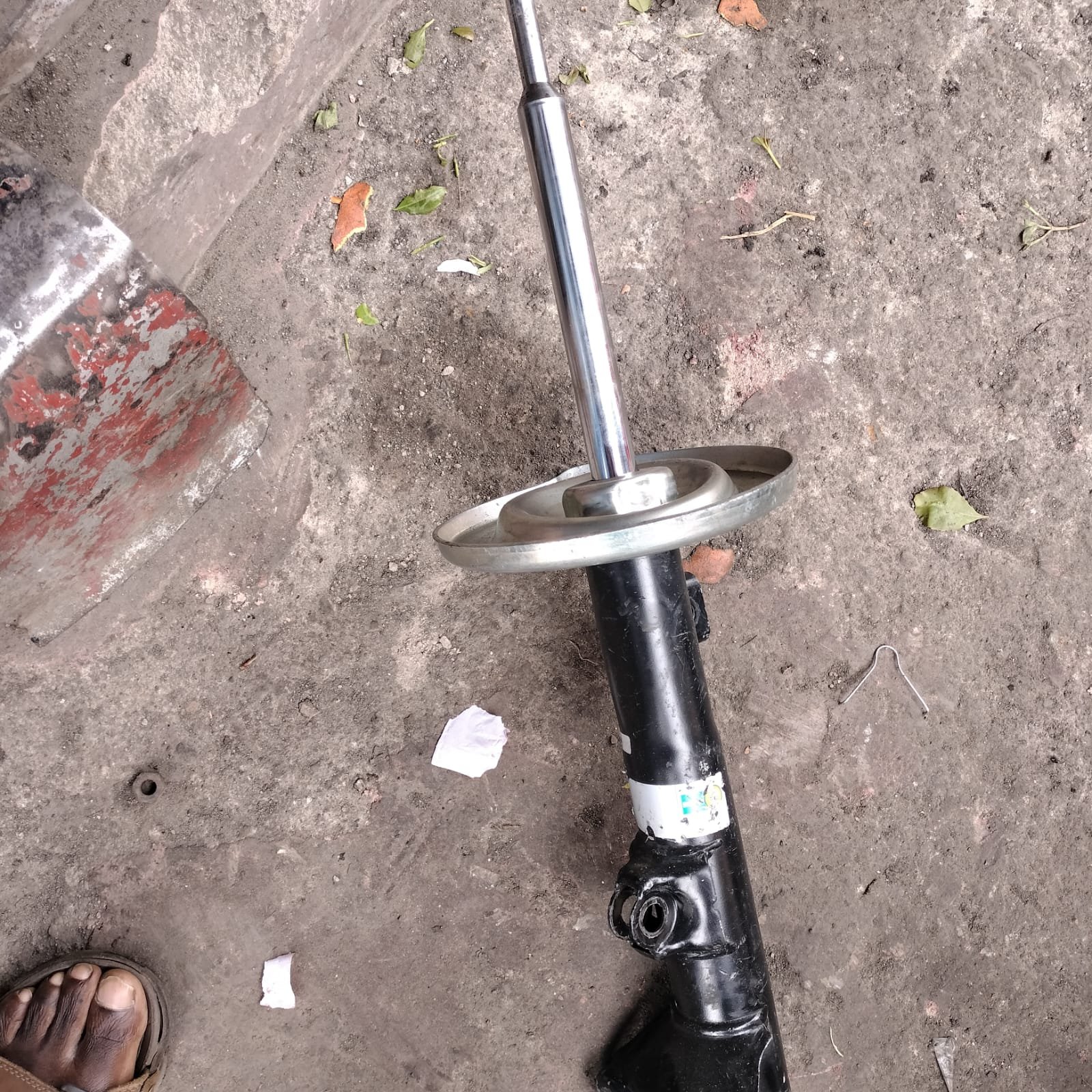 Mercedes-Benz W203 C-Class Shock Absorbers - Image 2