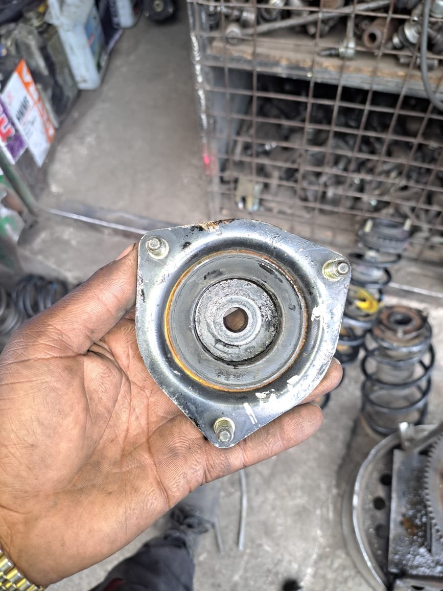 Nissan Sunny B15 Shock Mounting – Clean Ex-Japan Quality