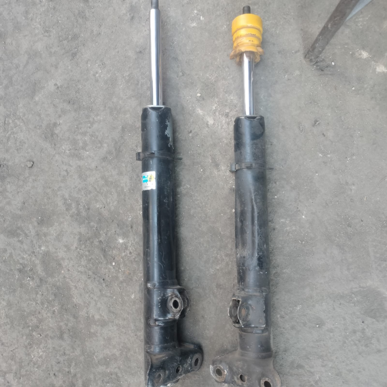 Mercedes Benz W124 Shocks