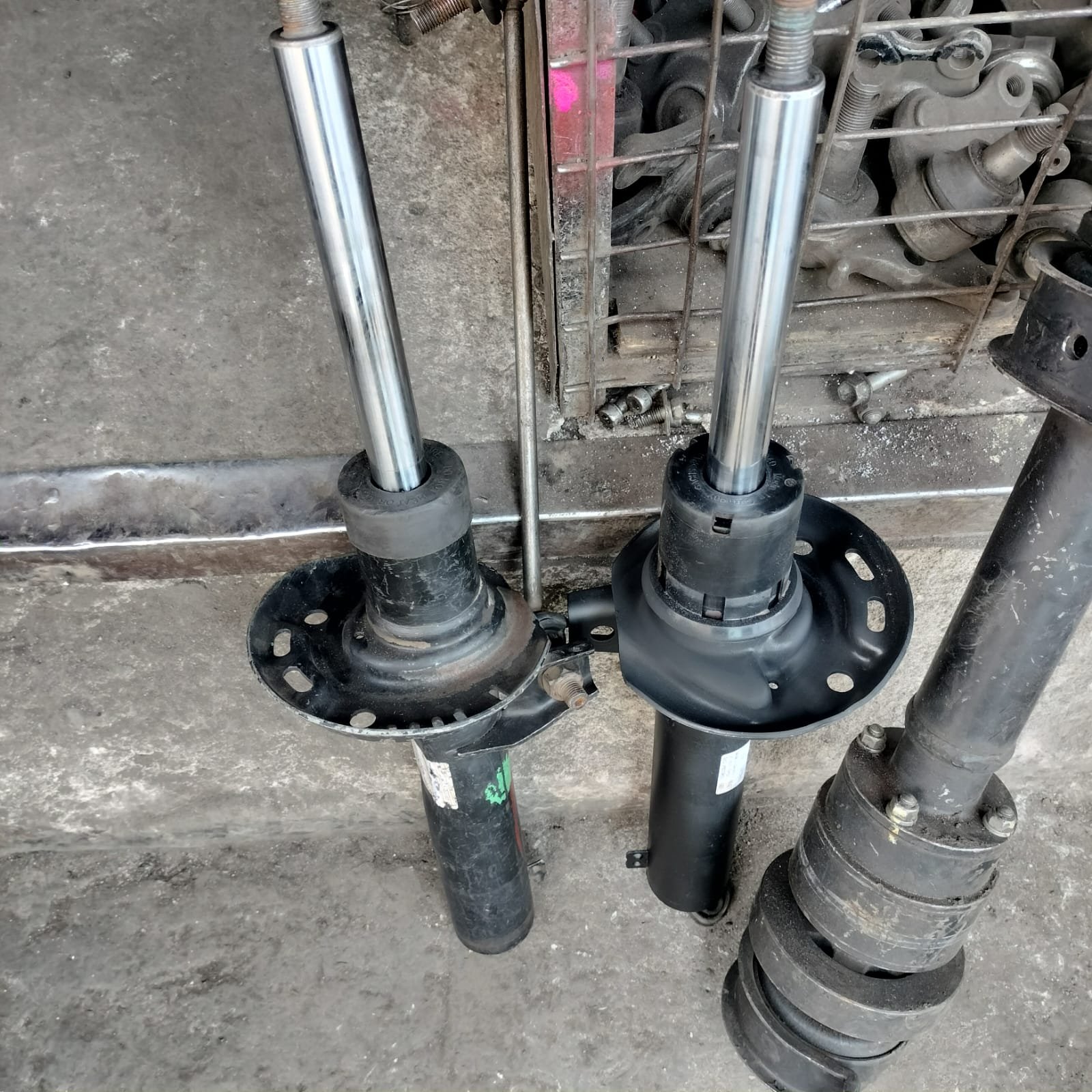 Golf Variant Front Shocks