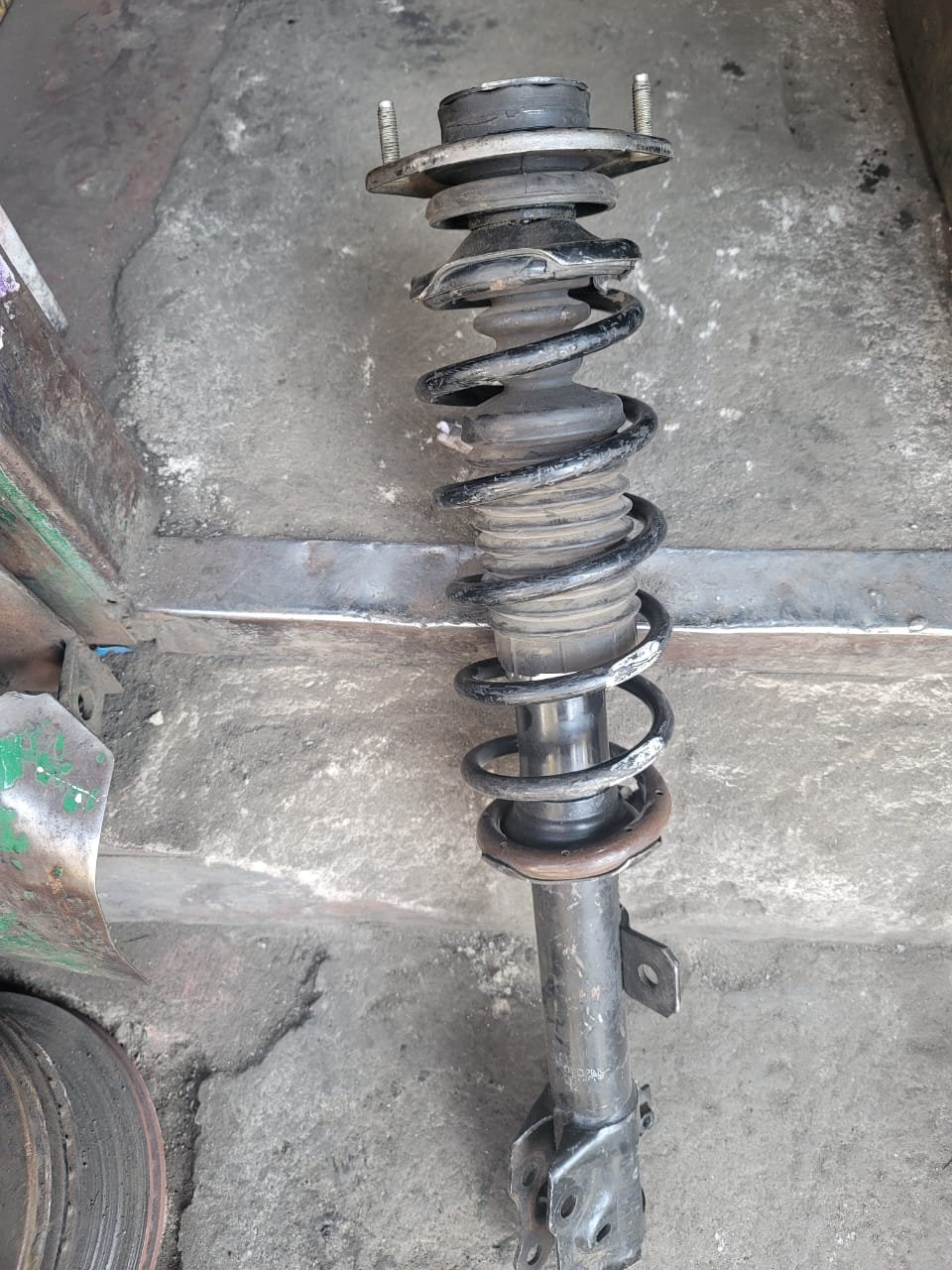 Toyota Passo Shock Absorber, Model 2018