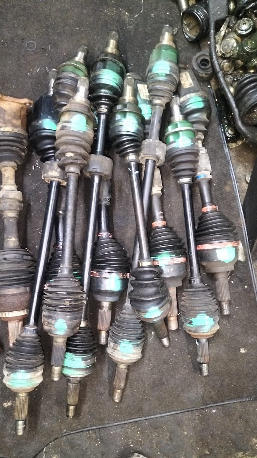 Daihatsu Mira Drive Shafts – Ex Japan