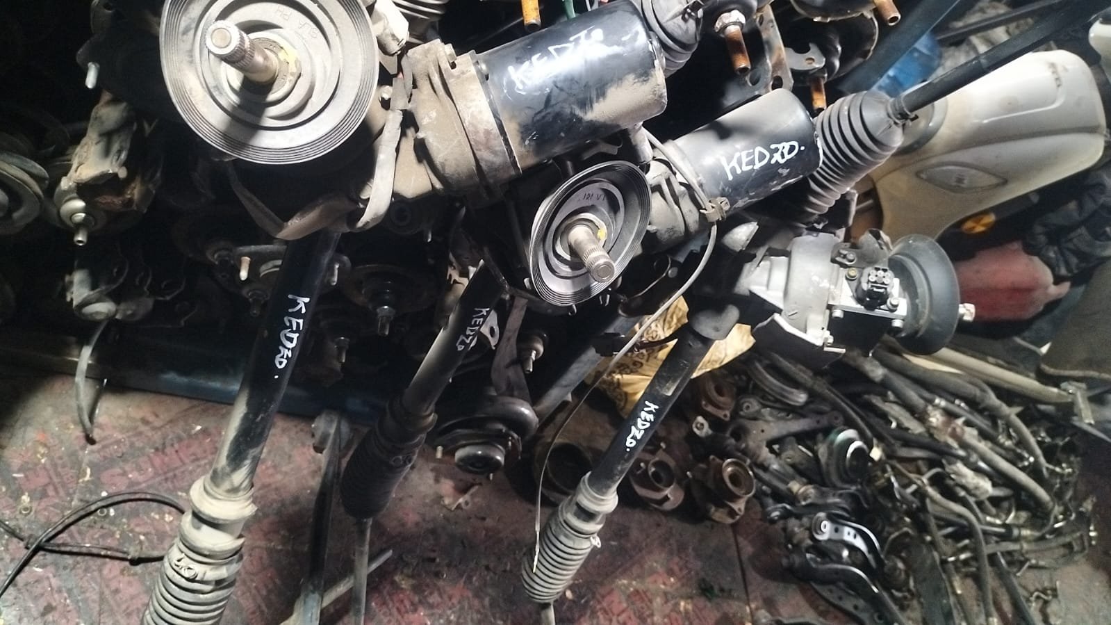 Nissan Serena Shock Mounting - Image 2