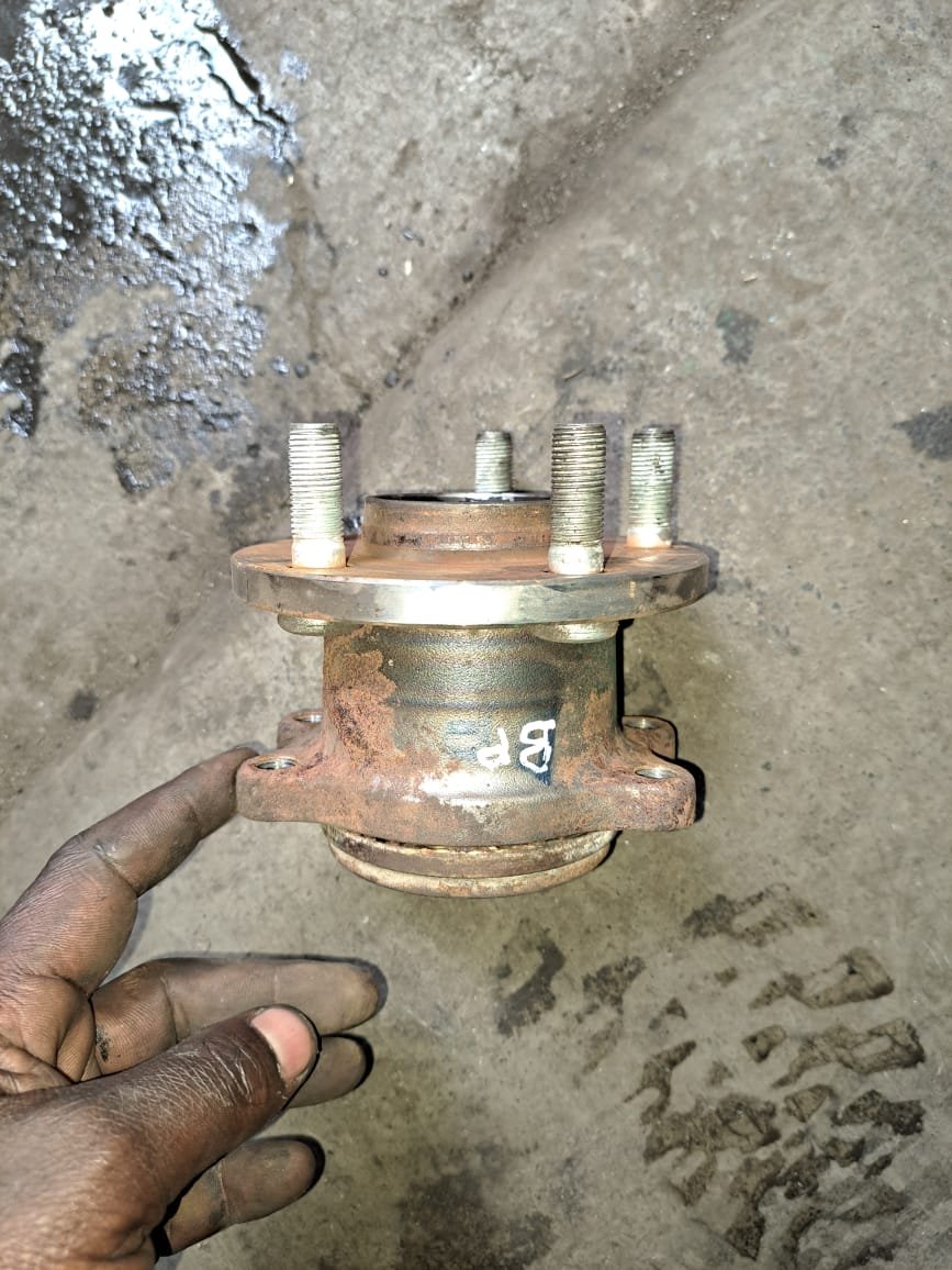 Subaru Legacy BP Rear Wheel Hub