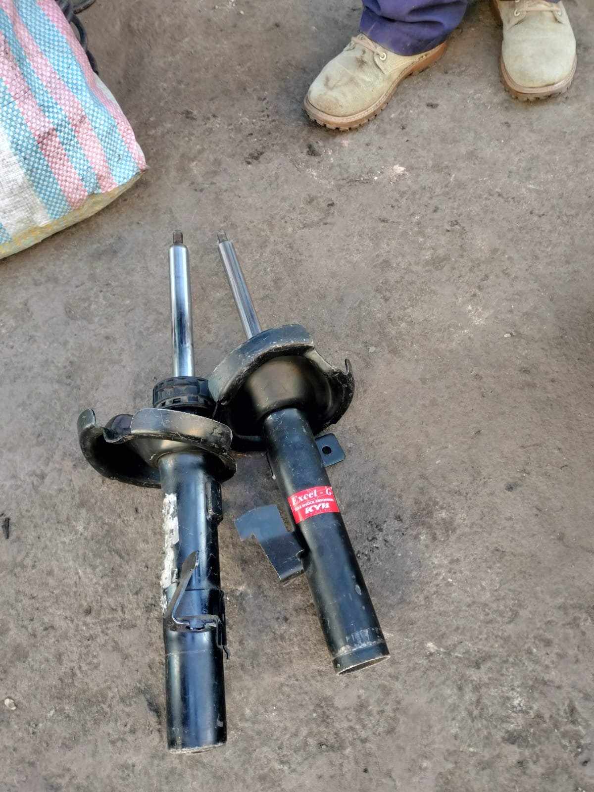 2012 Mazda Axela Shock Absorbers