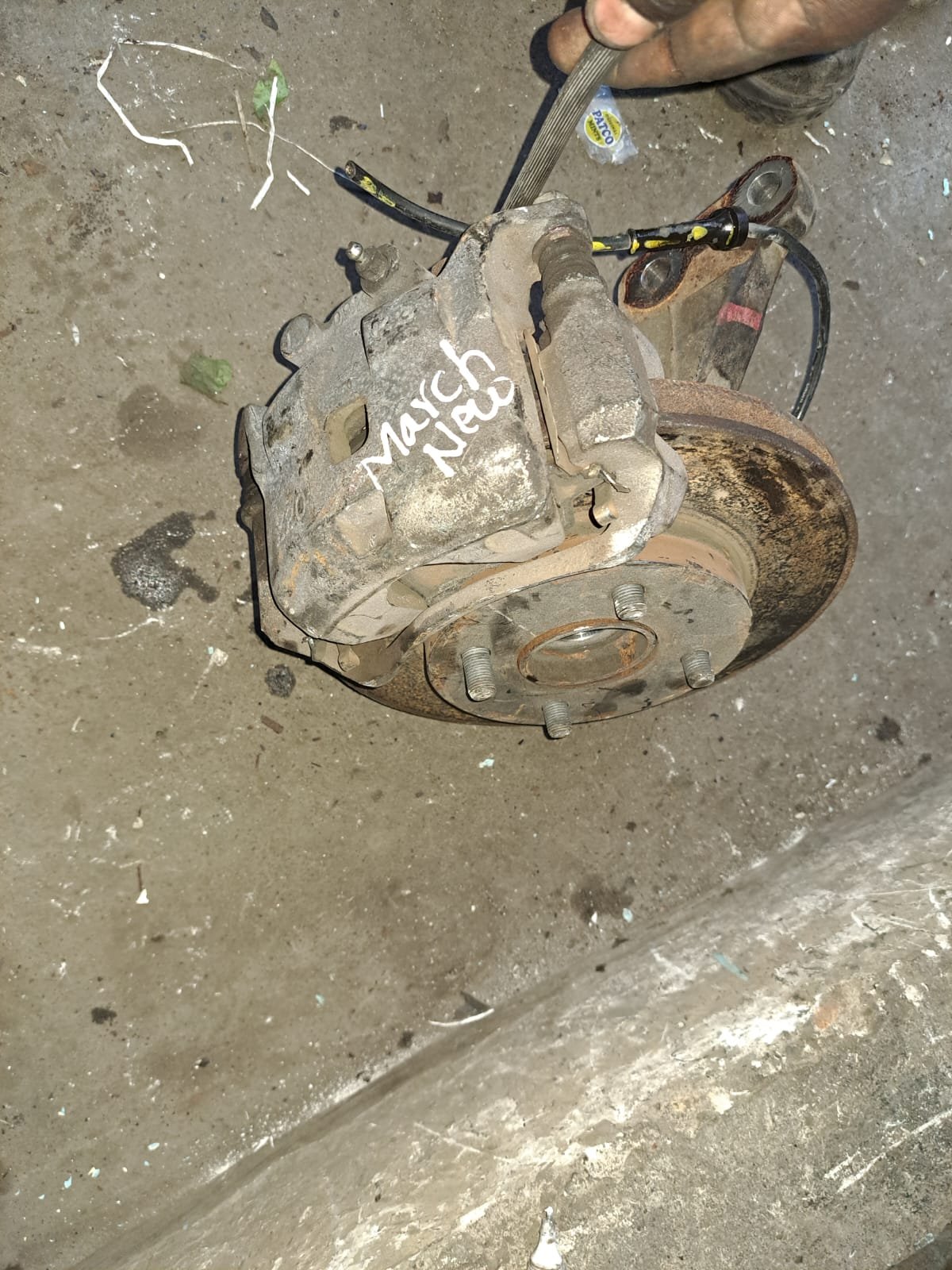 2012 Nissan March Wheel Hub