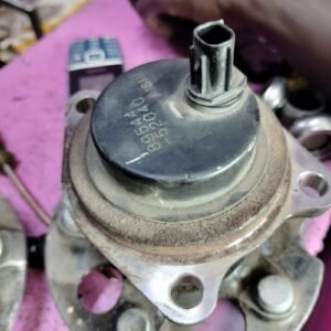 Toyota Voxy Rear Wheel Hub, Model 2018